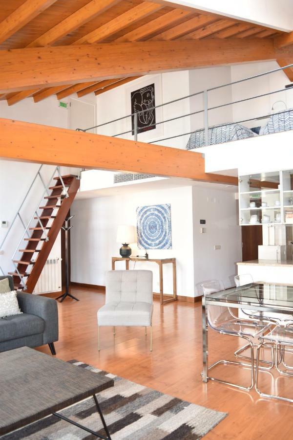 Architect-Designed Loft In A Historic Hilltop Neighborhood Lissabon Exterior foto